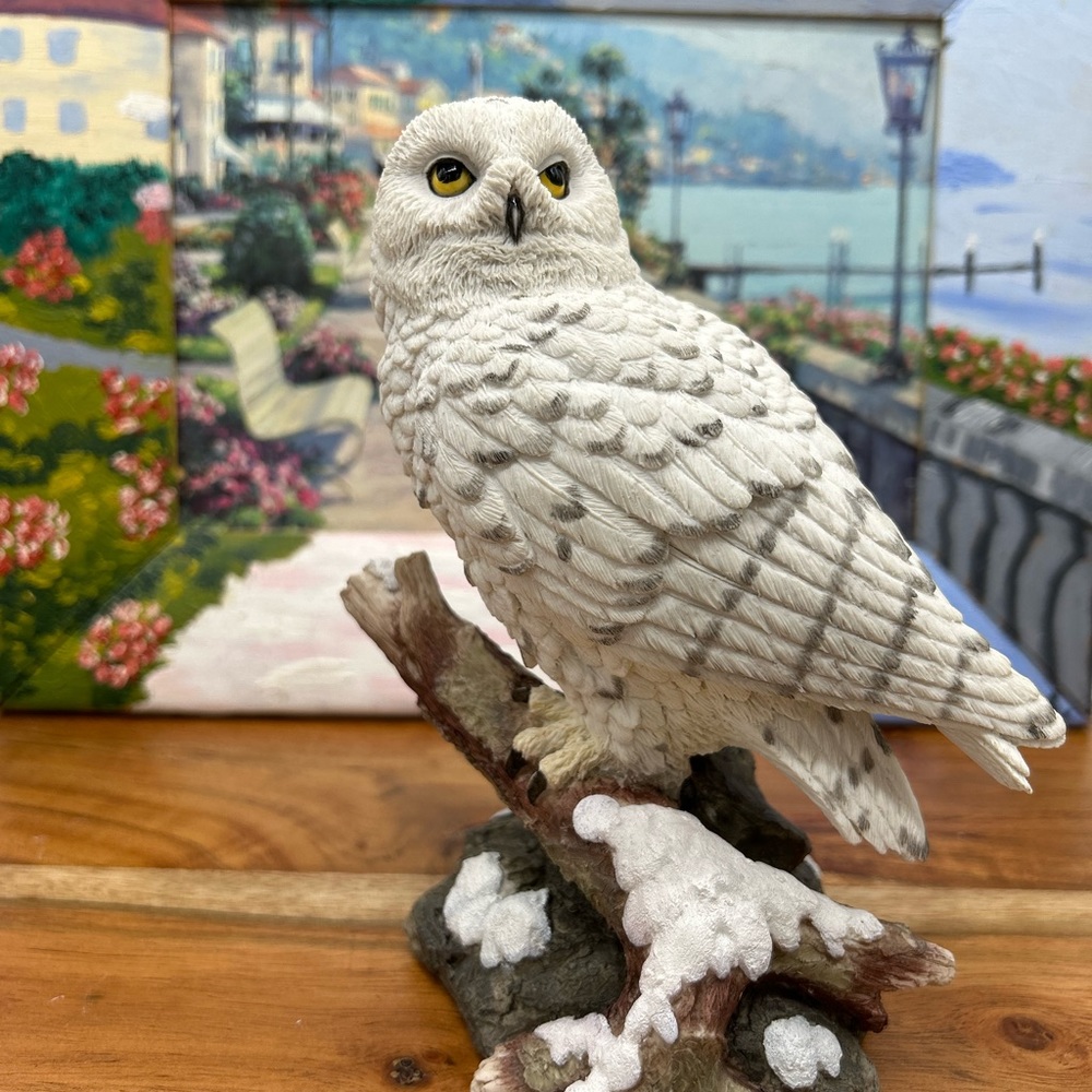 White Snow Owl Statue